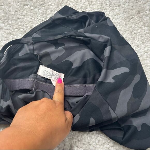 Old Navy Powersoft Longline Sports Bra Grey Camo - Picture 4 of 6